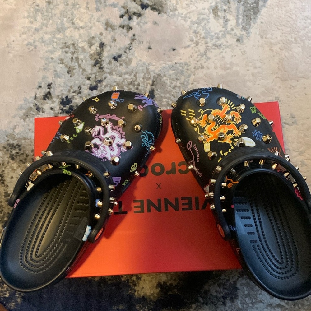 Vivienne Tam X Crocs
